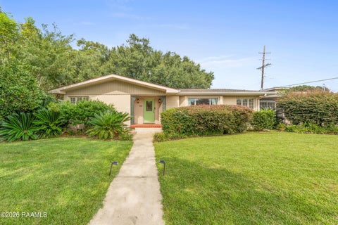 Photo of 199 N Southlawn Drive, Lafayette, LA 70503 (MLS # 2600009040)