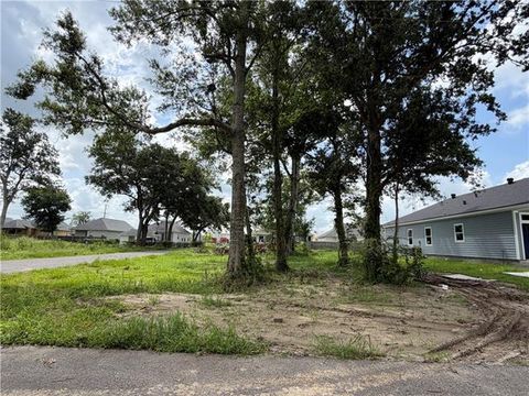 Photo of 411 First Street, Belle Chasse, LA 70037 (MLS # NO2564864)