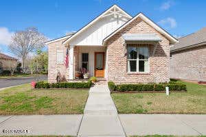 Photo of 201 W Vallauris Drive, Lafayette, LA 70507 (MLS # 2600006729)