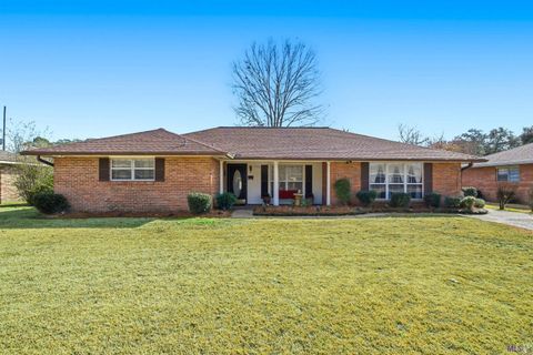 Photo of 1105 E Grace St St, Gonzales, LA 70737 (MLS # BR2026002505)