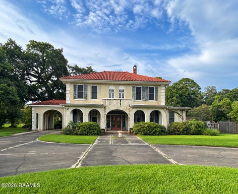 Photo of 209 Loreauville Road, New Iberia, LA 70563 (MLS # 2600008648)