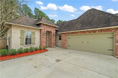 Photo of 3129 Lost Lake Lane Ln, Madisonville, LA 70447 (MLS # NO2545229)