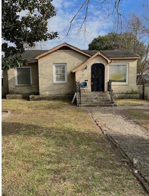 Photo of 702 Webster Street St, Kenner, LA 70062 (MLS # NO2543215)