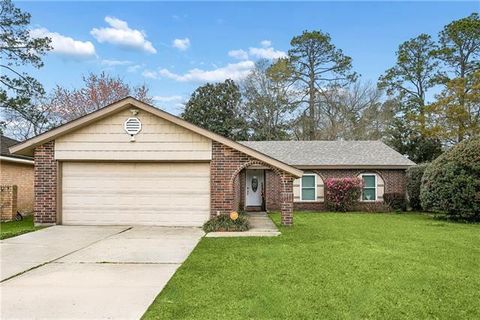 Photo of 317 Somerset Drive Dr, Slidell, LA 70461 (MLS # NO2546447)