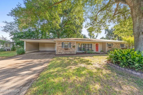 Photo of 113 Grand Avenue, Lafayette, LA 70503 (MLS # 2600008230)