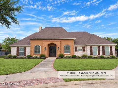 Photo of 6233 Live Oaks Lane, Alexandria, LA 71301 (MLS # 2600009821)