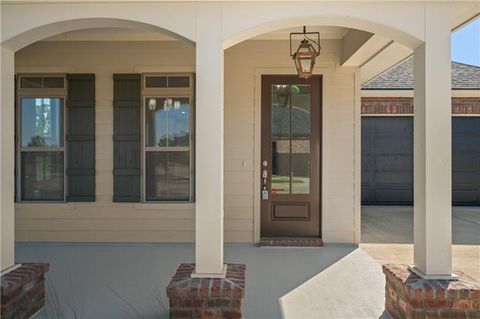 Photo of 1007 Traditions Loop, Alexandria, LA 71303 (MLS # CN2557964)