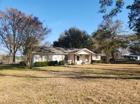 Photo of 111 Johnson Lane Ln, Natchitoches, LA 71457 (MLS # CN2542987)