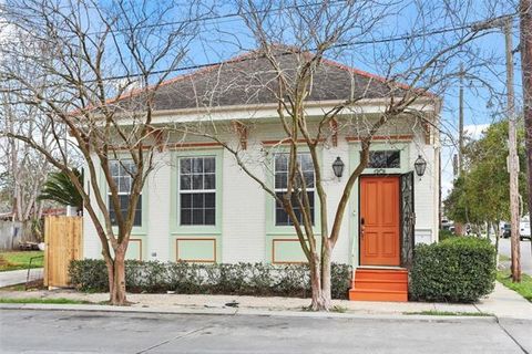 Photo of 1201 France Street St, New Orleans, LA 70117 (MLS # NO2547879)