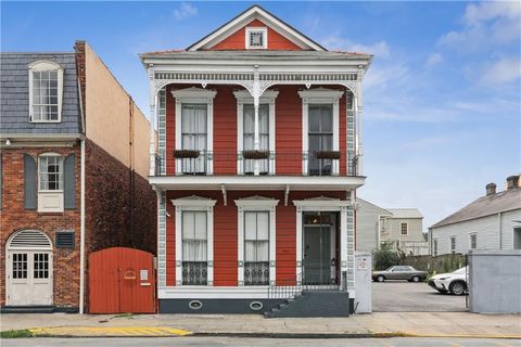 Photo of 914 N Rampart Street St, New Orleans, LA 70116 (MLS # NO2498574)