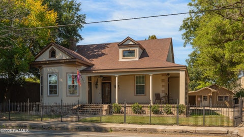 Photo of 416 Iberia Street, New Iberia, LA 70560 (MLS # 2500004573)