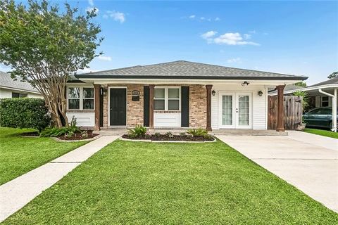 Photo of 1913 Frankel Avenue Ave, Metairie, LA 70003 (MLS # NO2558061)
