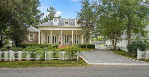 Photo of 1314 S Jahncke Avenue Ave, Covington, LA 70433 (MLS # NO2569127)