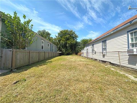 Photo of 1426 St. Anthony Street St, New Orleans, LA 70116 (MLS # NO2546488)