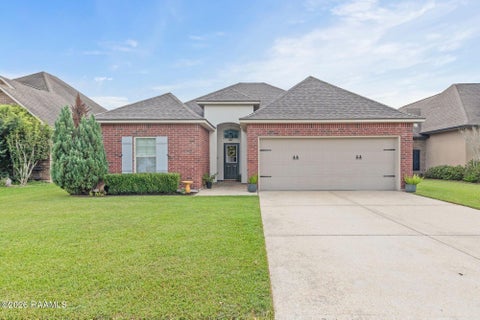Photo of 208 Bayou Des Glaises RD, Broussard, LA 70518 (MLS # 2600008893)