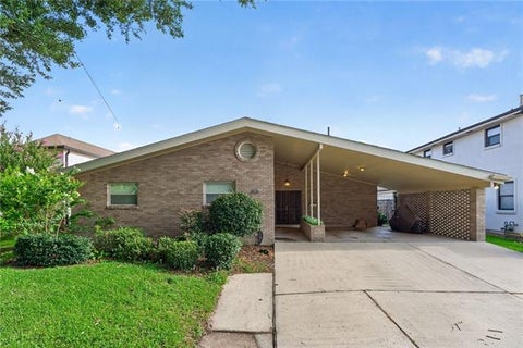 Photo of 319 Sharon Drive DR, New Orleans, LA 70124 (MLS # NO2569101)