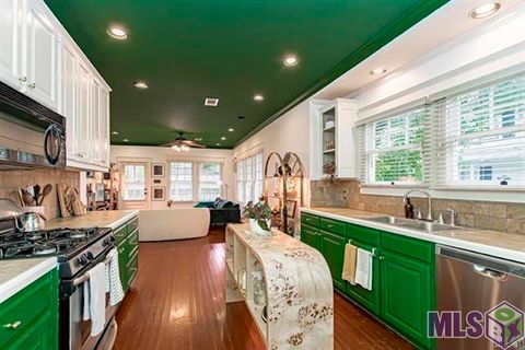 Photo of 5353 Capital Heights Ave Ave, Baton Rouge, LA 70806 (MLS # BR2026006273)