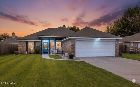 Photo of 102 Riesling Circle, Broussard, LA 70518 (MLS # 2500003384)