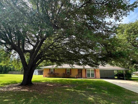 Photo of 2412 South St ST, Baker, LA 70714 (MLS # BR2026008300)