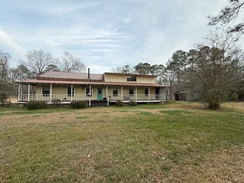 Photo of 42246 Sweeney Lane Ln, Ponchatoula, LA 70454 (MLS # CN2546418)