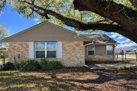 Photo of 181 Rosalie Drive Dr, Avondale, LA 70094 (MLS # NO2547701)