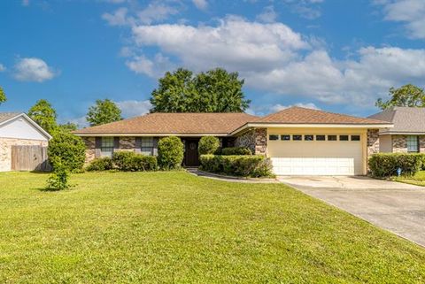 Photo of 105 Oakmont Drive Dr, Slidell, LA 70460 (MLS # NO2552916)
