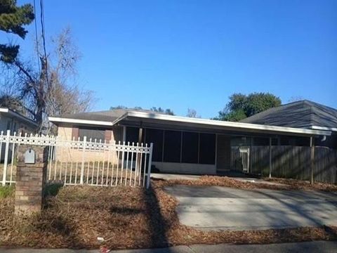 Photo of 823 S Sterling Street St, Lafayette, LA 70501 (MLS # NO2541796)