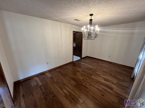 Photo of 13936 Cayuga Dr DR, Baker, LA 70791 (MLS # BR2026009197)