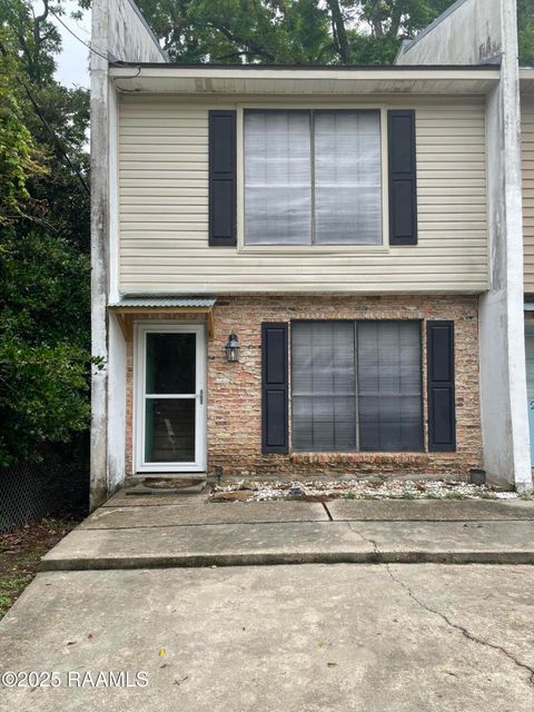 Photo of 106 S Parkwood Drive #1, Youngsville, LA 70592 (MLS # 2500006274)