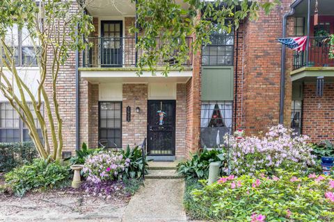 Photo of 1927 W Magna Carta Dr Pl, Baton Rouge, LA 70815 (MLS # BR2026004754)