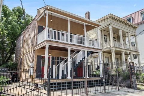 Photo of 2118 Prytania Street St, New Orleans, LA 70130 (MLS # NO2545048)