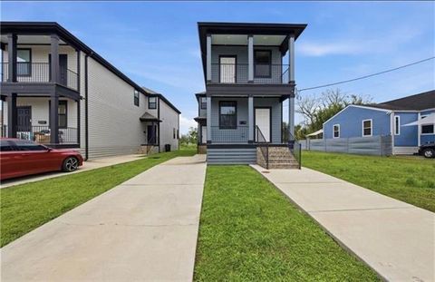 Photo of 2539 Fats Domino Avenue Ave, New Orleans, LA 70117 (MLS # NO2560534)