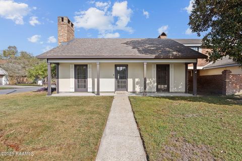 Photo of 104 Breckenridge Loop, Lafayette, LA 70506 (MLS # 2500005849)
