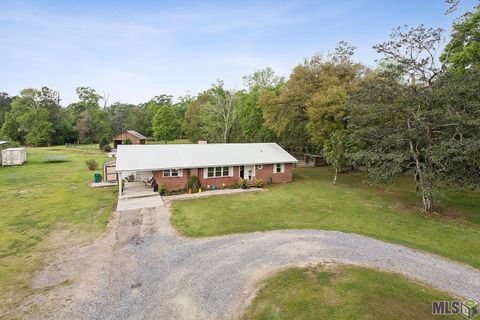 Photo of 20237 La Hwy 16, Denham Springs, LA 70726 (MLS # BR2026005552)