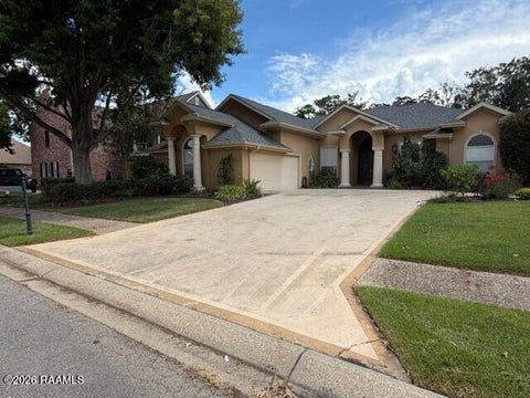 Photo of 203 Baltusrol Drive, Broussard, LA 70518 (MLS # 2600008298)