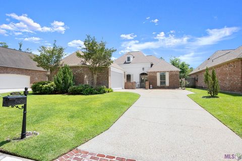Photo of 16208 Woodland Trail Ave TRL, Saint George, LA 70817 (MLS # BR2026009232)