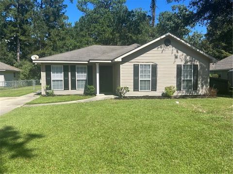 Photo of 735 Nancy Street St, Mandeville, LA 70448 (MLS # NO2556278)