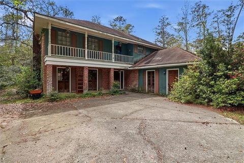 Photo of 195 Belle Terre Boulevard Blvd, Covington, LA 70433 (MLS # NO2548645)