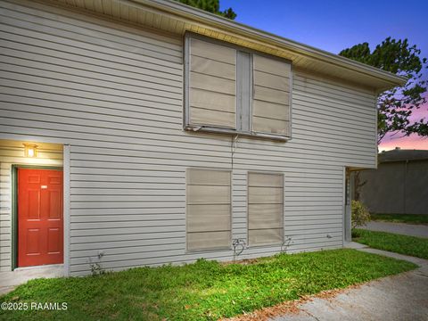 Photo of 201 High Meadows Boulevard #122, Lafayette, LA 70507 (MLS # 2500004826)