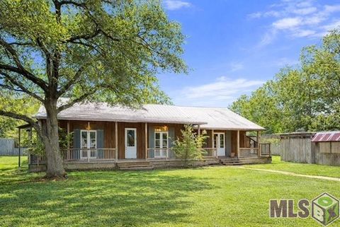 Photo of 11950 Greenwell Springs-Port Hudson Rd Rd, Zachary, LA 70791 (MLS # BR2026009824)