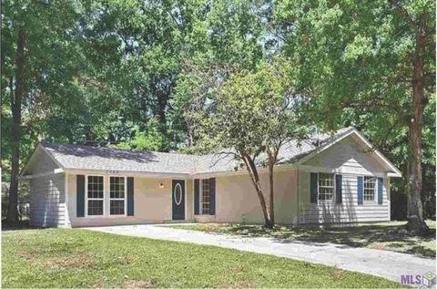 Photo of 3045 Courtland Cir Cir, Baton Rouge, LA 70814 (MLS # BR2026011281)