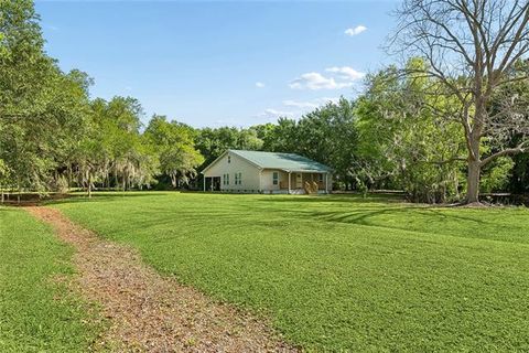 Photo of 2101 Kings Court, St. Bernard, LA 70085 (MLS # NO2552172)