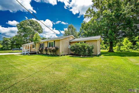 Photo of 814 Manchester Manor Road MNR, Thibodaux, LA 70301 (MLS # BY2026012336)