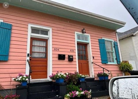 Photo of 834 Josephine Street St, New Orleans, LA 70130 (MLS # NO2555798)