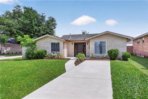 Photo of 4800 Belle Drive Dr, Metairie, LA 70006 (MLS # NO2560375)