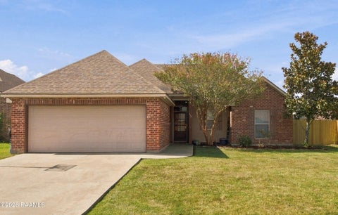 Photo of 114 Peak Run, Youngsville, LA 70592 (MLS # 2600009462)