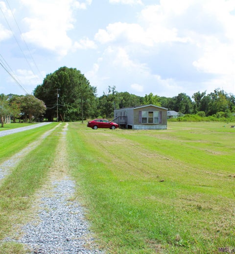 Photo of 45457 Gold Place Rd, St. Amant, LA 70774 (MLS # BR2026013427)