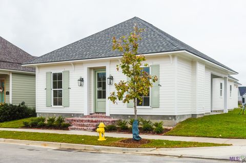 Photo of 7644 Jeter Dr Dr, Baton Rouge, LA 70817 (MLS # BR2026004991)