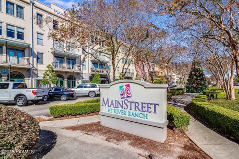 Photo of 201 Settlers Trace Blvd Blvd #Apt 4401, Lafayette, LA 70508 (MLS # 2500003033)