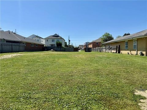 Photo of 6614-16 Avenue B, New Orleans, LA 70124 (MLS # NO2543479)